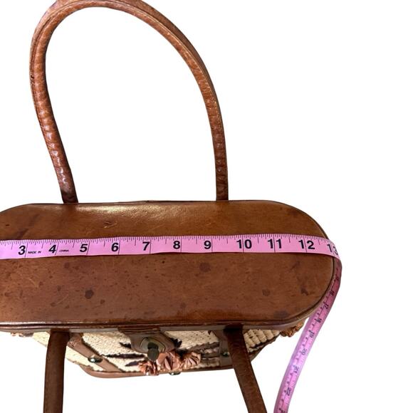 1960s Vintage Woven Straw Leather Floral Handbag Tote Purse Collectible Bag - Picture 9 of 11